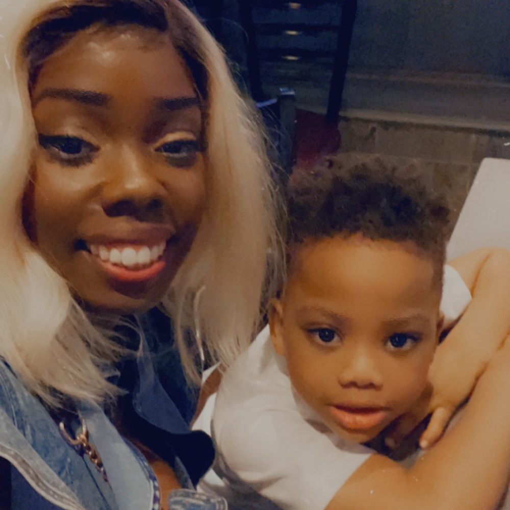 Meet your Posher, Alasia